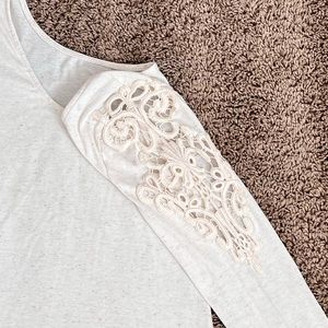 Long sleeve lace appliqué top
